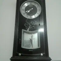 ساعت دیواری سالم