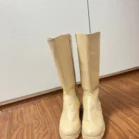 بوت چکمه کرم