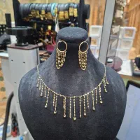 گردنی شرابه ای با گوشواره