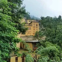 هر هفته بیا بریم سفر گروهی فوق شاد با همسفران شاد