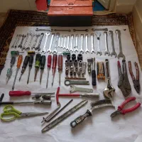 تعدادی ابزار آچار  بوکس. آچار رینگی  تخت کلاغی