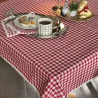 رومیزی و سفره پارچه ای چهارخونه