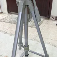 سه پایه دوربین