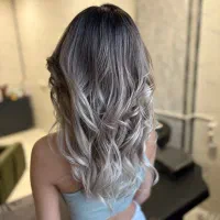 خدمات تخصصی رنگ مو و لایت وآمبره