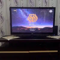پلاسما LG به همراه میز به قیمت ۲۰ م میز جداگانه
