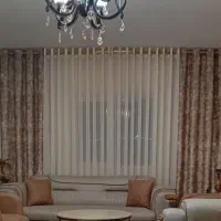 لوستر ۵ شاخه چوبی همراه با آویز کریستال