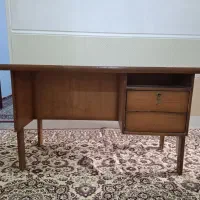 میز تحریر و صندلی