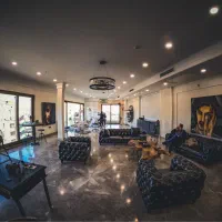 استخدام نیروی خدماتی