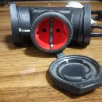 یک سراهی صنعتی و دوشاخ صنعتی