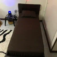 تخت یک نفر کاملا سالم همراه خوشخواب