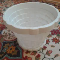 گلدان بزرگ و کوچک و یک گل بنسای آدنیوم