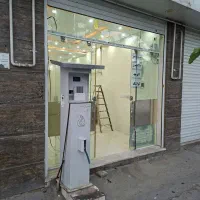 رهن-و-اجاره-مغازه-بر-بلوار-40-متری