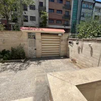 275متر-در-دو-طبقه-دربست-با-ده-خواب-و-بازسازی-شده