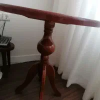 میز خاطره سایز بزرگ رنگ فندقی با قطر 70 درحد نو