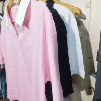 فروشنده خانم