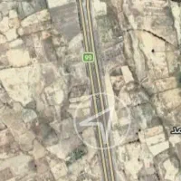 زمین لب جاده