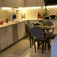 میز نهار خوردی