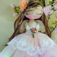 فرشته با موهای لایت
