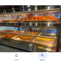 آشپز مسلط به فست فود و سوخاری