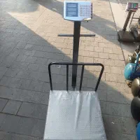 باسکول ۷۰۰ کیلویی چرخ دار ایرانی با ضمانت ترازو