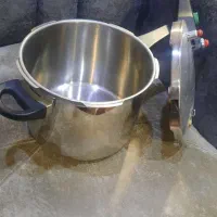 زود پز ۶ لیتری