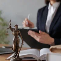 قبول وکالت ، راه‌حل قانونی برای مسائل حقوقی شما
