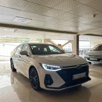 فونیکس آریزو 8 (Z8)