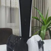 ps5 دو دسته در حدد صفر با بیش از 200 بازی