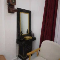 آیینه با میز کشو دار