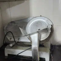 فریزر کالباس بر فر منقل سرخکن گاز فن دیگ هود سینک