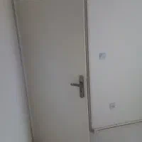 در اتاق