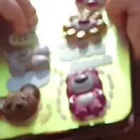 یک عدد گوشی A3