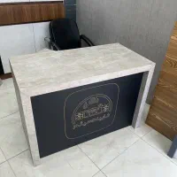 میز مدیریت / پیشخوان همراه با صندلی