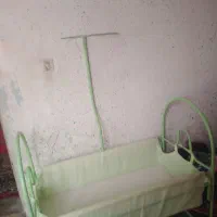 گهواره‌.|تخت و صندلی بچه|شیراز, سعدیه جنوبی|دیوار