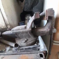 میز و گیره