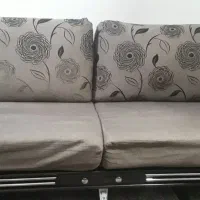 مبل و میز وسط