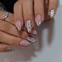 آموزش ناخن همراه آموزش رایگان کاشت مژه