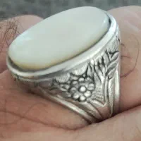 انگشتر نقره  عقیق صدفی فاخر