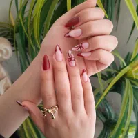 کاشت و لمینت ناخن