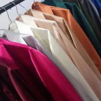 فروشنده پارچه ساتن سه رنگ مشکی سبز لجنی پوست پیازی