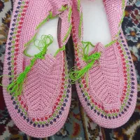 لباس محلی و کفش کاردست زیبا