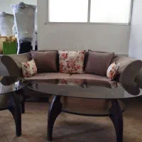 مبلمان ۷ نفره همراه میز