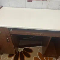 میز تحریر جا دار و خوب