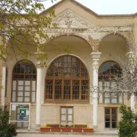 خانه-در-بهترین-جای-خیابان-دانشگاه