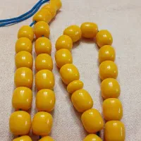 سه تسبیح سندلوس بودار. سه تا تسبیح کهربا