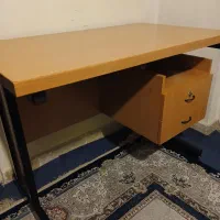 میز تحریر و کامپیوتر MDF بسیار تمیز و مقاوم