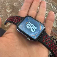 اپل واس سری ۴  سایز ۴۴  خیلی تمیز