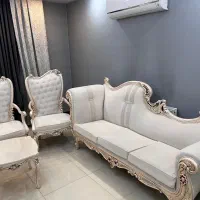 فروش ویژه مبل ۹ نفره به همراه سه میز و کاور