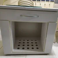 میز گاز  و فر کاملا سالم و تمیز