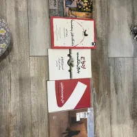 شش عدد کتاب